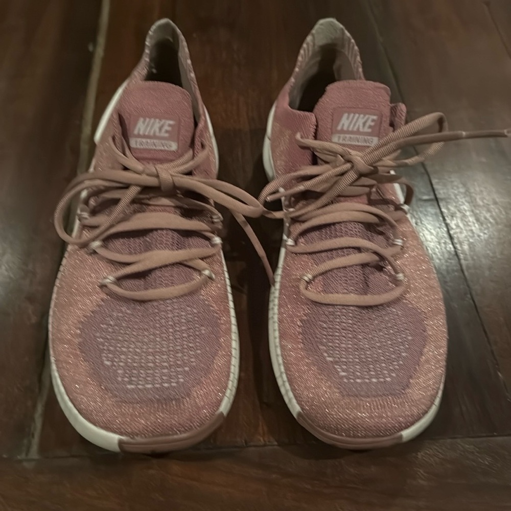 Women’s Nike Training Sneakers SZ 6.5
